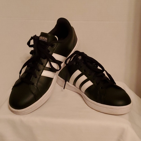 adidas Shoes - adidas Women's Sneakers  EUC